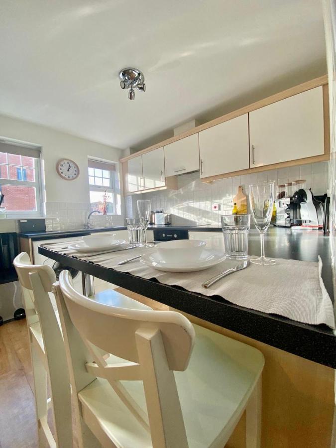 Chase Heights Apartamento Rugeley Exterior foto